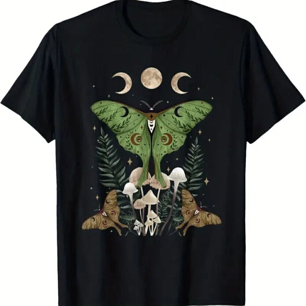 Fairy Grunge Fairycore Aesthetic Goth Luna Moth Mushroom T-Shirt .
